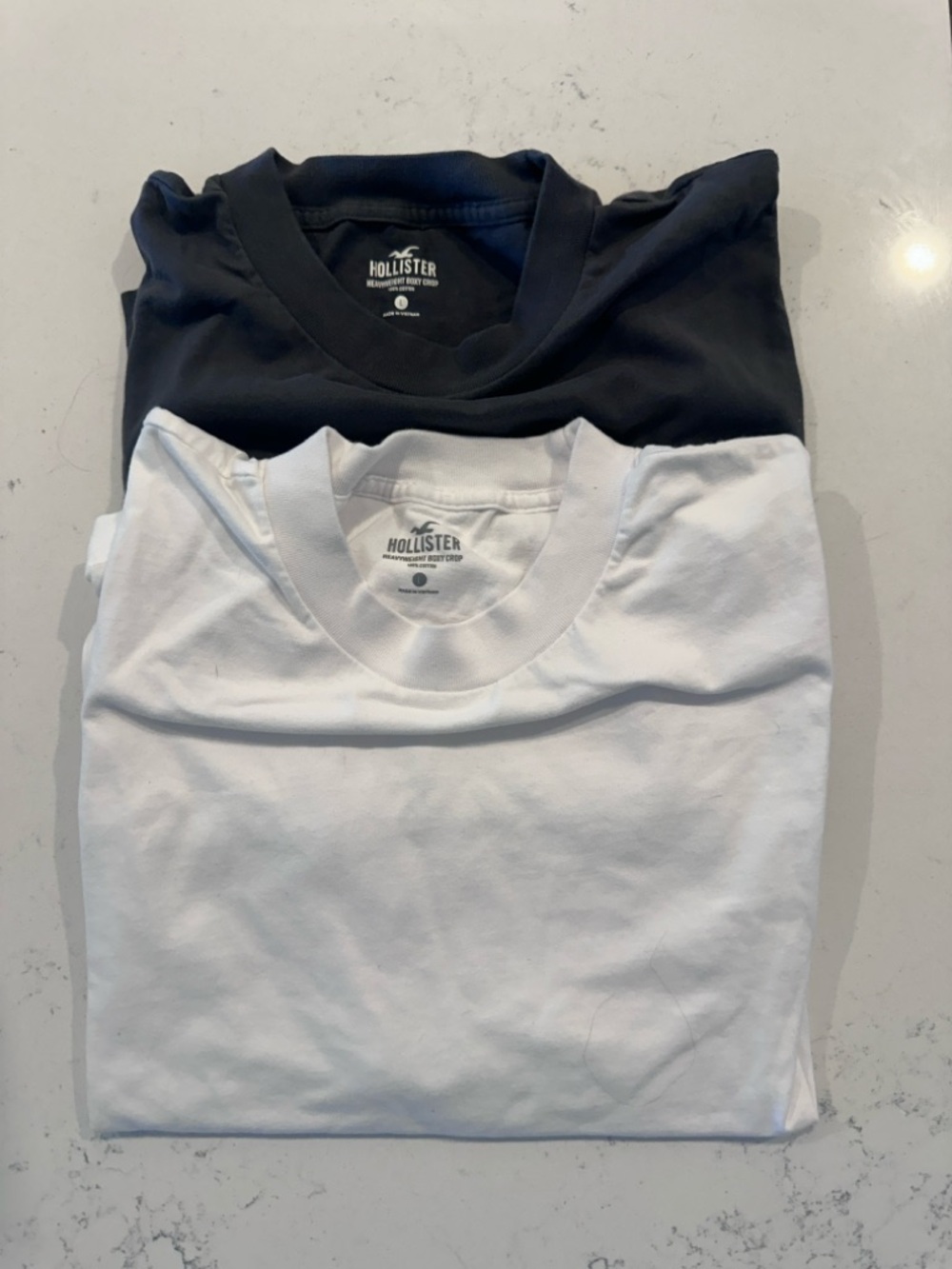 Hollister Men’s Short Sleeve Heavyweight Boxy Crop Tees- White and Black